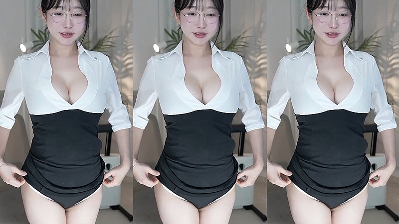 Hot한 오피스룩 BJㄷㄱ얏 묵직한 Cleavage